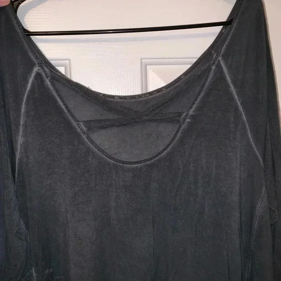 American Eagle Top - Picture 2 of 3